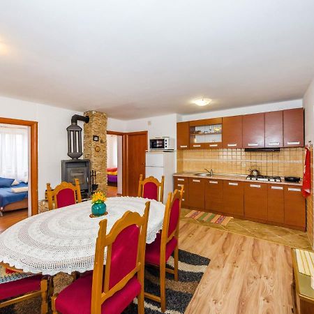 Vacation House Loreta Sveti Rok Εξωτερικό φωτογραφία